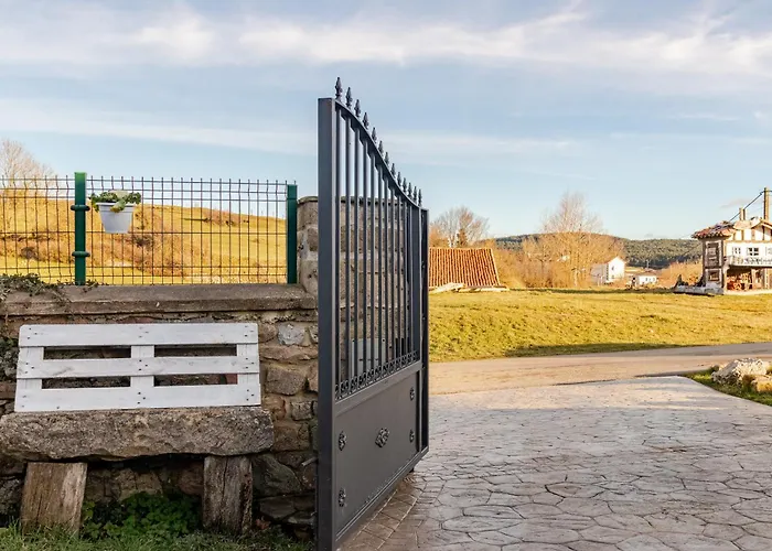 בית נופש La Regalia De Requejo *